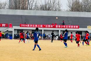 自李明和郑智后，张琳芃成为又一位出战4届亚洲杯的国足球员